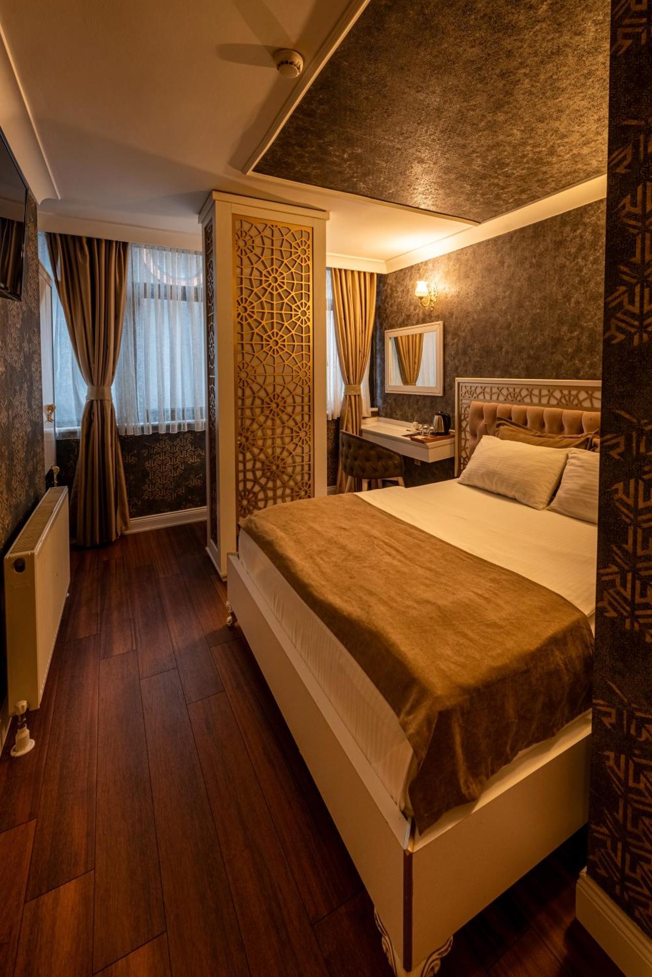 Golden Dream Otel อิสตันบูล ภายนอก รูปภาพ