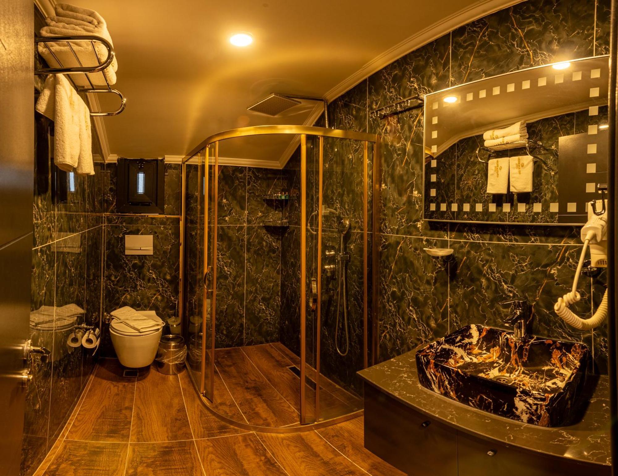 Golden Dream Otel อิสตันบูล ภายนอก รูปภาพ