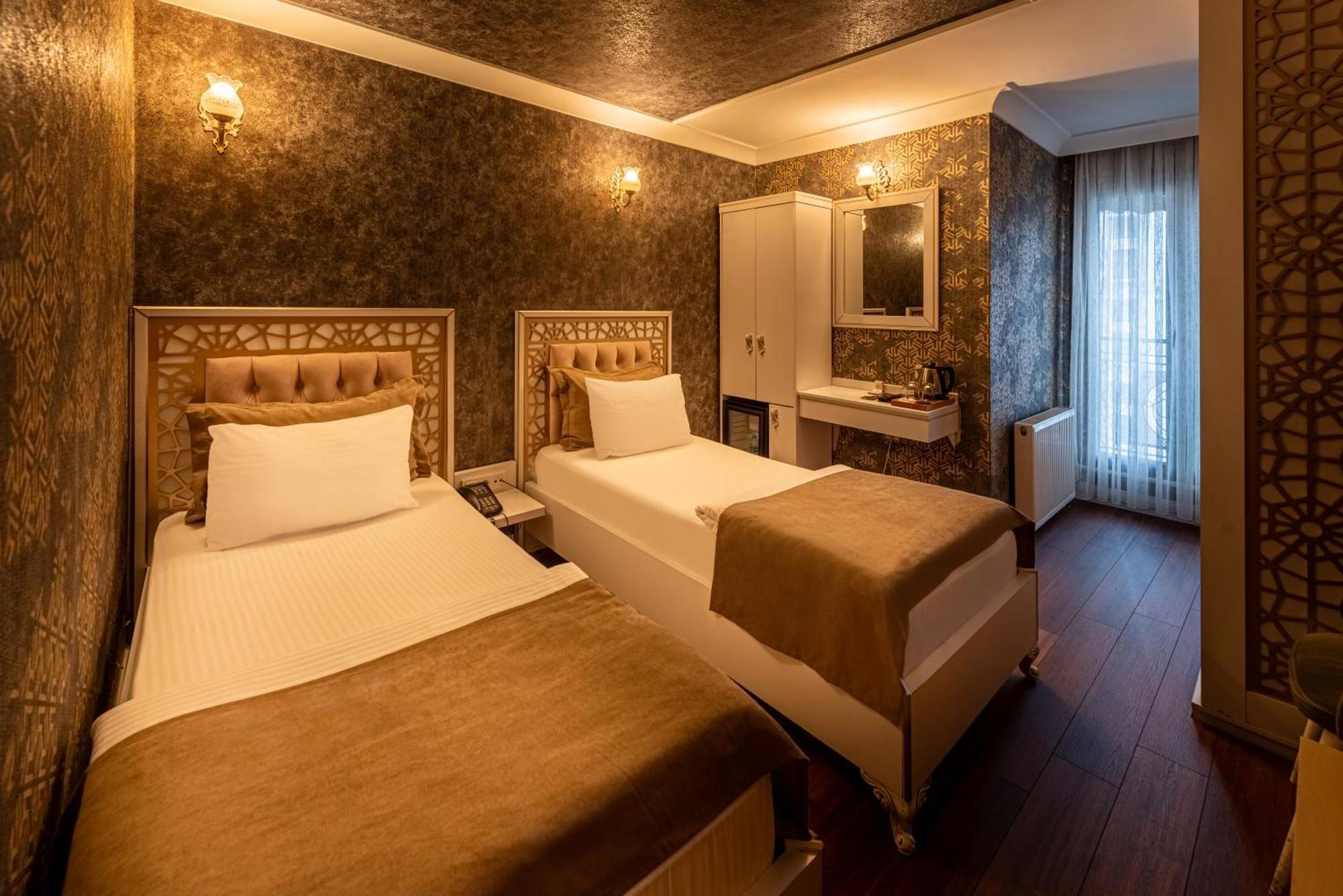 Golden Dream Otel อิสตันบูล ภายนอก รูปภาพ